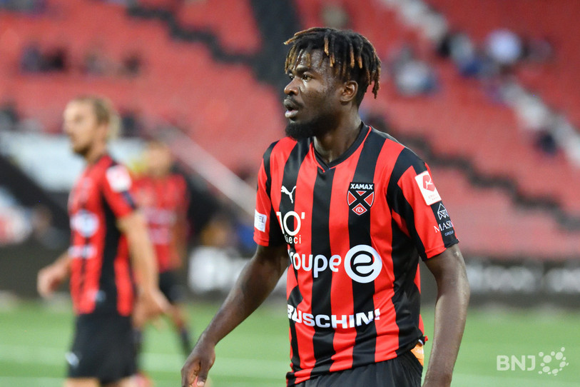 Nicky Beloko et Neuchâtel Xamax n'ont pas trouvé la solution contre Schaffhouse (Photo : Georges Henz)