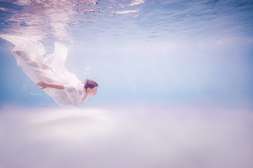 Un plongeon en attendant bébé.