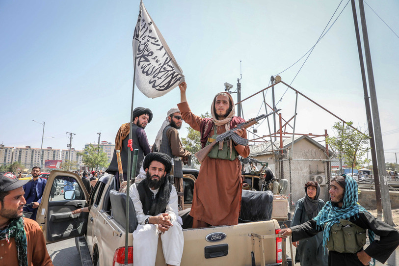 Les Talibans ont pris le pouvoir en Afghanistan mais la guerre dure depuis plus de 40 ans dans le pays. (Photo : EPA/STRINGER).