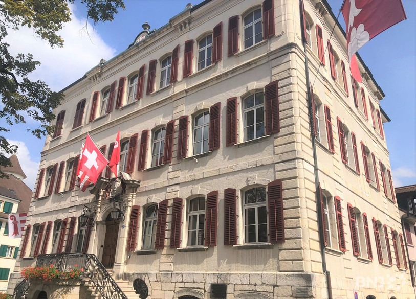 Les citoyens de Delémont ont glissé trois