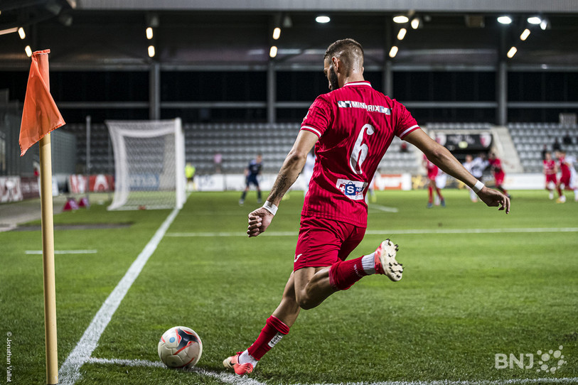 Christian Mourelle et le FC Bienne espèrent bien tenir tête à Lucerne, tenant du titre. (Photo : Jonathan Vallat)