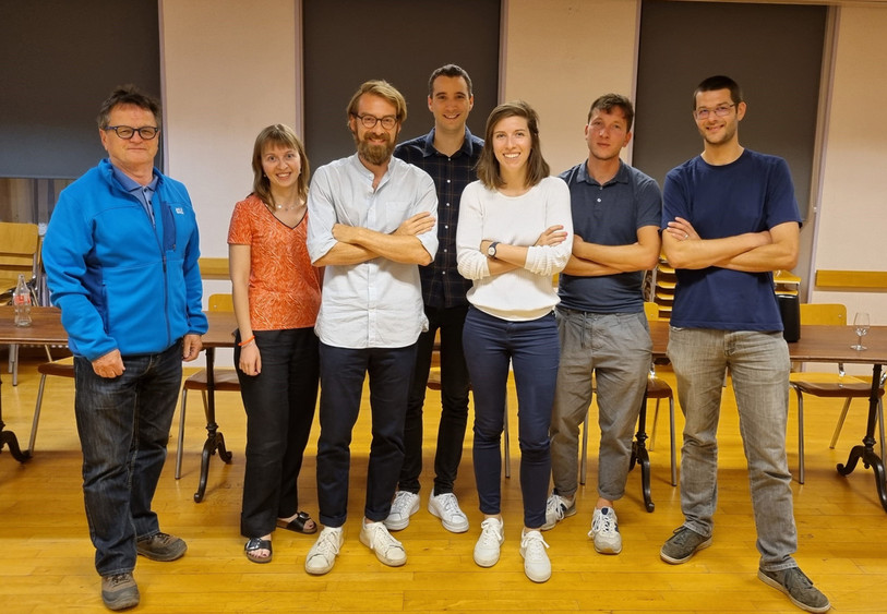 Le nouveau comité de l'AJJ. De gauche à droite : Roland J- Keller, Julie Gaudio, Federico Rapini (co-président), Alexandre Rossé, Marceline Michon (co-présidente), Vincent Jacquat et Josué Merçay. (Photo: AJJ).