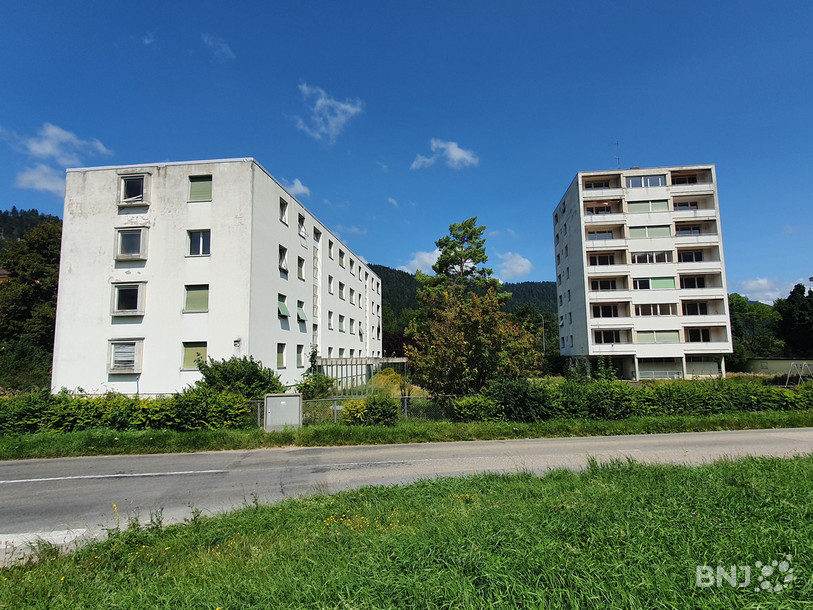 Les deux bâtiments de la rue des Petits-Clos à Fleurier seront détruits cet automne.