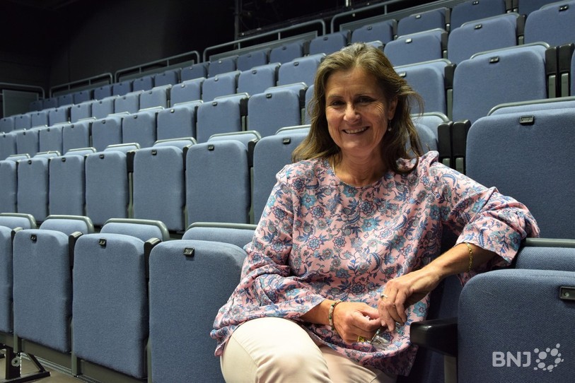 Anne Bisang, directrice artistique du Théâtre populaire romand, se réjouit de faire découvrir la saison 2021-2022 aux spectateurs.