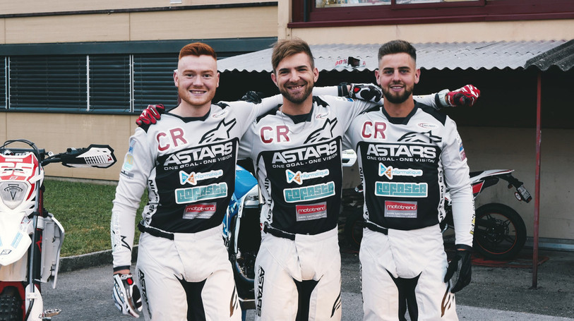 Les trois potes (et pilotes) du team Ortajoie : (de gauche à droite) Dan Juillerat, Loris Pretalli et Pedro Abreu Da Silva.