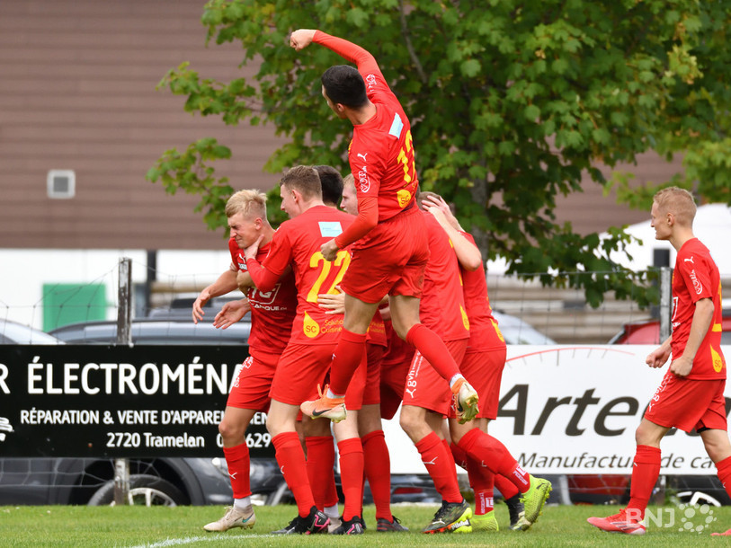 Le FC Tavannes/Tramelan a fait chuter le leader Dornach samedi après-midi (photo : archives/Georges Henz).