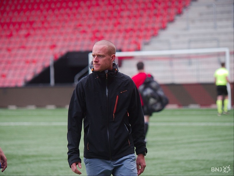 Le coach Brian Weber et son équipe ont remporté un 3e match de suite ce jeudi en 2e ligue interrégionale de football (photo : archives)
