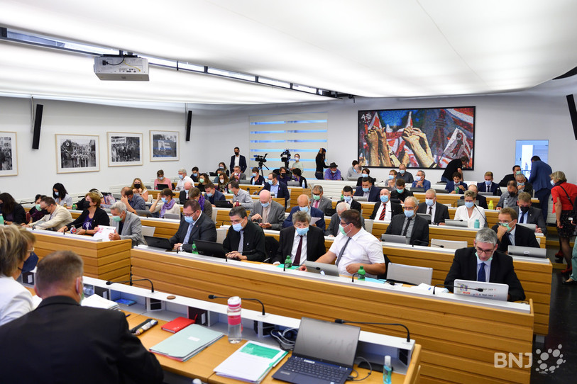 Le Parlement jurassien devra réfléchir à des mesures d'économie ces prochains mois. (Photo : Georges Henz/archives).