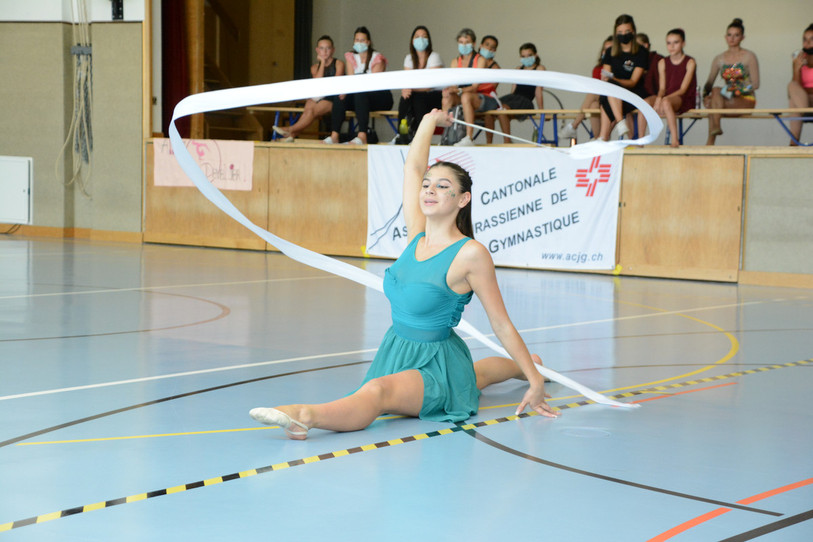 Le public était de retour pour soutenir les gymnastes à Develier. (Photo : Lindsey Jeambrun).