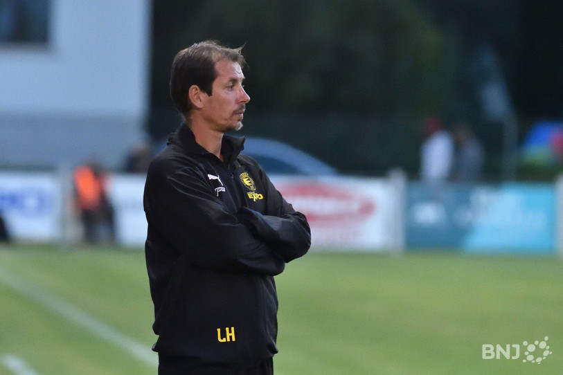 L'entraîneur Lulzim Hushi et FC Bassecourt se sont inclinés samedi. (Photo : archives Georges Henz)