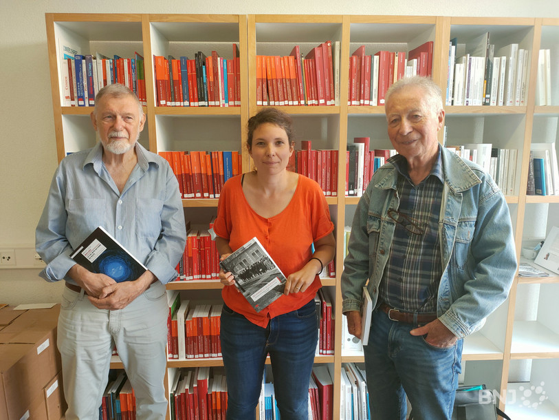 De gauche à droite, Valentin Basilides, Tiphaine Robert et André Bandelier, les auteurs des trois ouvrages récemment publiés chez Alphil.
