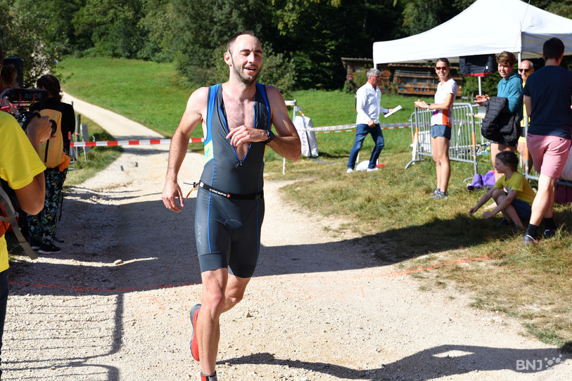 Florent Veya a remporté la manche du Domoniak comptant pour le championnat jurassien de triathlon samedi à Delémont. (Photo: Georges Henz)