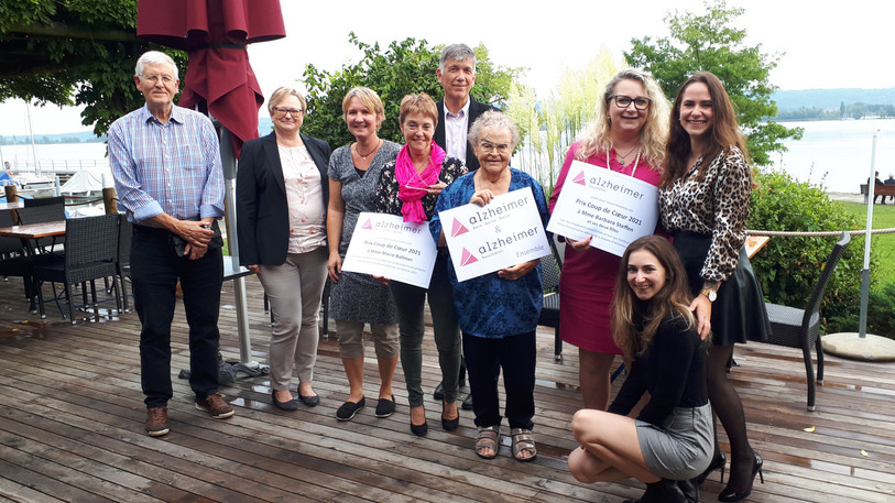 Marie Balmer (avec l'écharpe rose) lors de la remise du prix Coup de Coeur le 15 septembre dernier à la Neuveville.