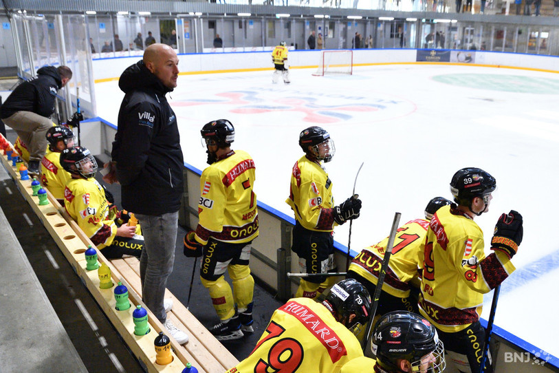 Le HC Franches-Montagnes pensait rester à la maison mais attend finalement Meyrin-Genève en huitième de finale. (Photo : Georges Henz)