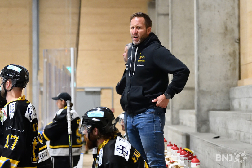 Steve Pochon et son équipe du HC St-Imier n'auront pas besoin de se rechanger ce mercredi soir (photo : Georges Henz).