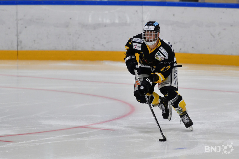 Le capitaine du HC St-Imier Robin Vuilleumier veut croire aux chances de son équipe. (Photo : archives Georges Henz)