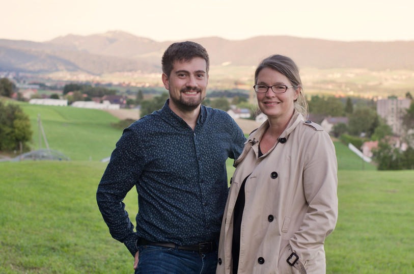 Sarah Pearson Perret et Maxime Auchlin main dans la main pour un grand défi: les élections fédérales de 2023. (Photo: Vert'libéraux)