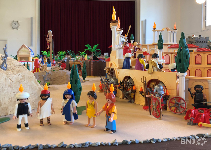 L'exposition comporte plus de 600 personnages différents.
