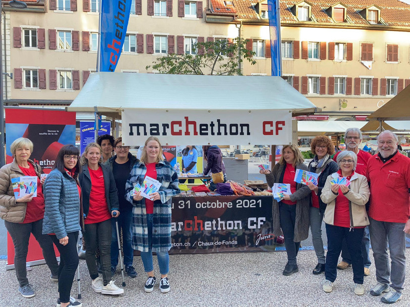 Le lancement de la 23ème édition du Marchethon de l'Arc jurassien a eu lieu ce samedi matin au marché de la Chaux-de-Fonds. Crédits photo : Marchethon de l'Arc jurassien