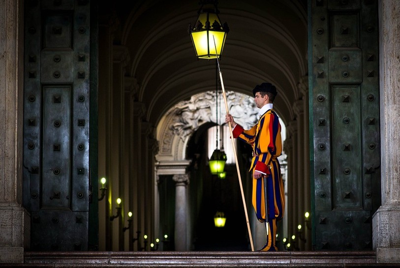 L'Association des anciens gardes suisses pontificaux de l'Arc jurassien a célébré ses 40 ans. (Photo: Pixabay)