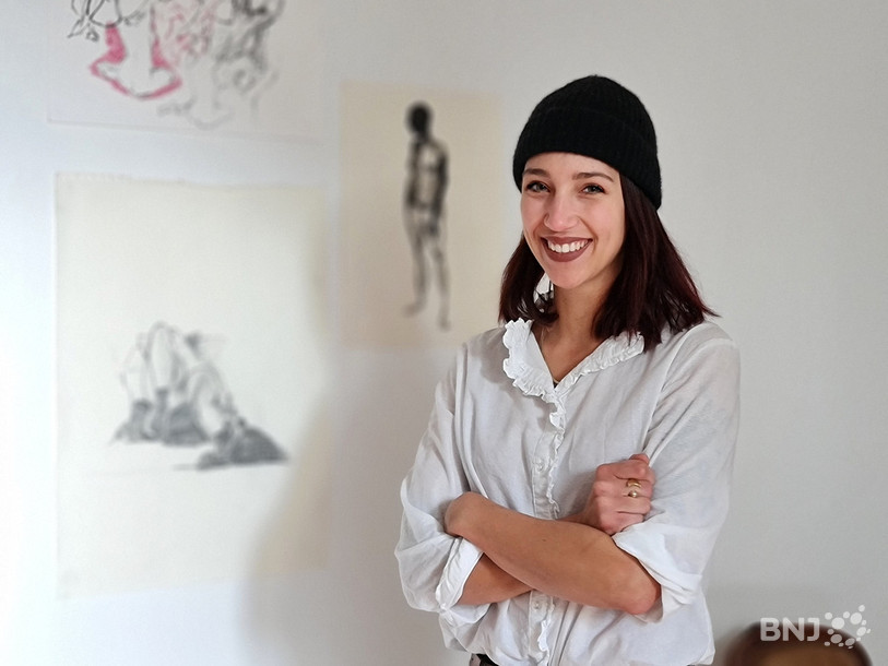 Jérômine Schaller aime laisser parler sa créativité dans son atelier delémontain qu'elle partage avec d'autres artistes.