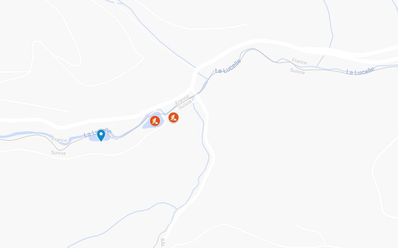 Le projet prévoit de rénover les deux étangs situés le plus à l'Est. Le premier étang conservera sa vocation piscicole. (Photo : Google Maps)