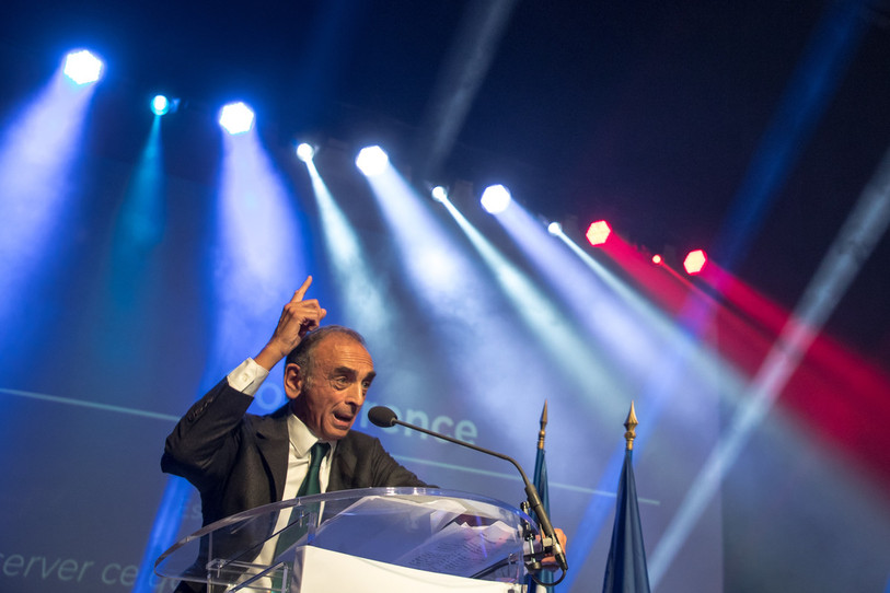 Eric Zemmour a fortement progressé ces derniers mois dans les sondages. (Photo : EPA/CHRISTOPHE PETIT TESSON).