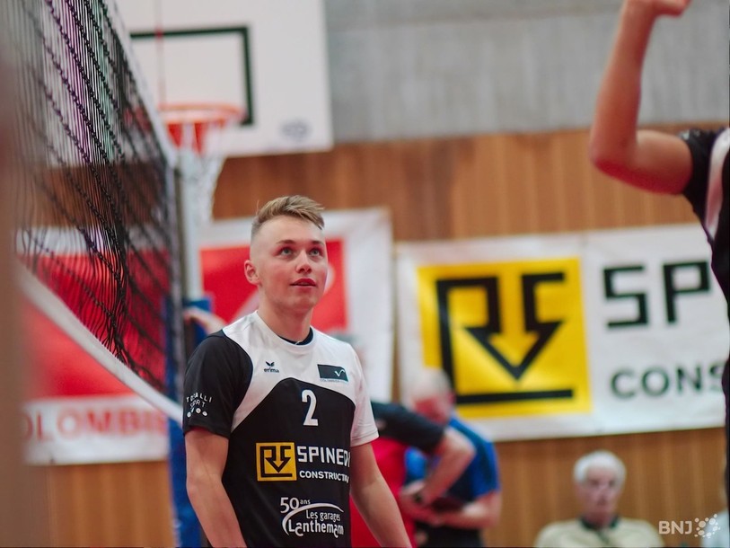 Colombier Volley ne s'est pas laissé surprendre malgré la perte du 2e set. (Photo: archives)