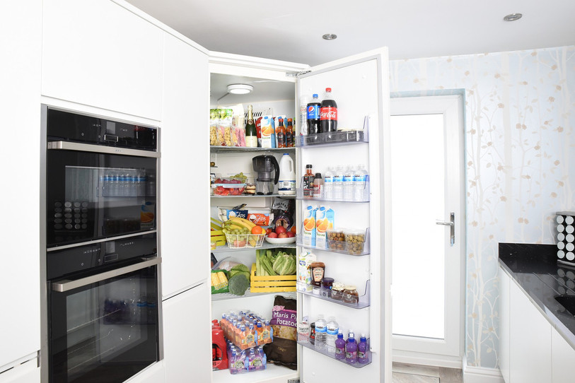 Les denrées alimentaires au frigo doivent être consommées en priorité en cas de panne de courant (Photo : Pixabay)