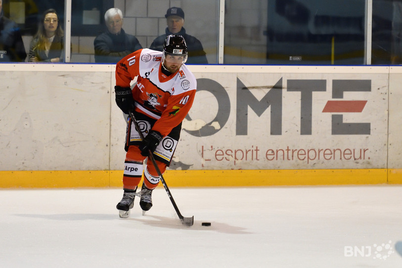 Le but de Vincent Stemer n'a pas été suffisant pour le HC Delémont-Vallée (photo : Georges Henz)