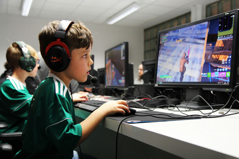 Les cours s'adressent aux jeunes de 12 à 20 ans. Ils débuteront le 1er novembre sur le site d'Y-Parc à Yverdon-les-Bains. (Photo : Noetic Academy)