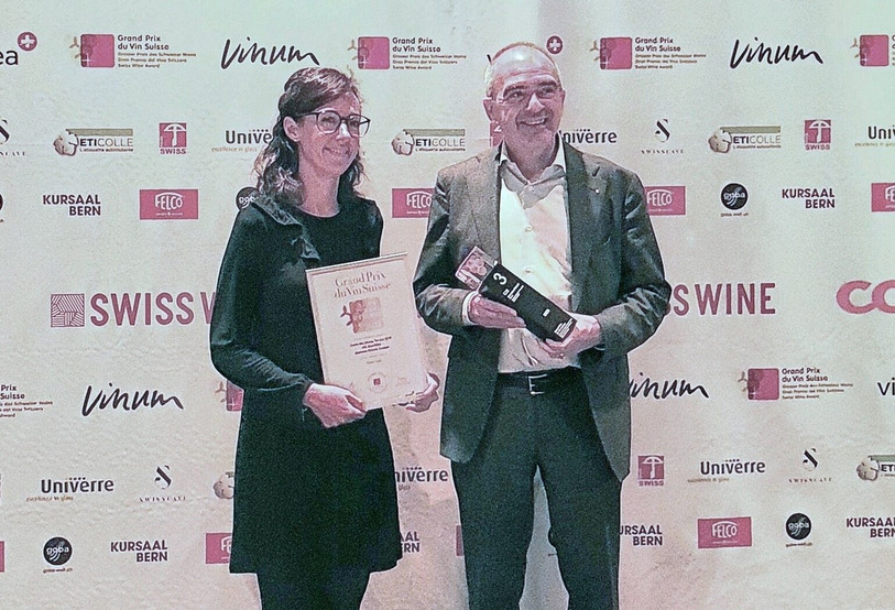 Annie Rossi, régisseuse du Domaine Grisoni et Mathias Tobler directeur de la Maison Scherer & Bühler (photo : Neuchâtel vins et terroir)