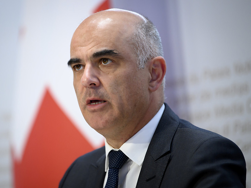 Le Conseil fédéral veut faciliter l'accès au pass sanitaire à certaines conditions (Photo : KEYSTONE/ANTHONY ANEX)