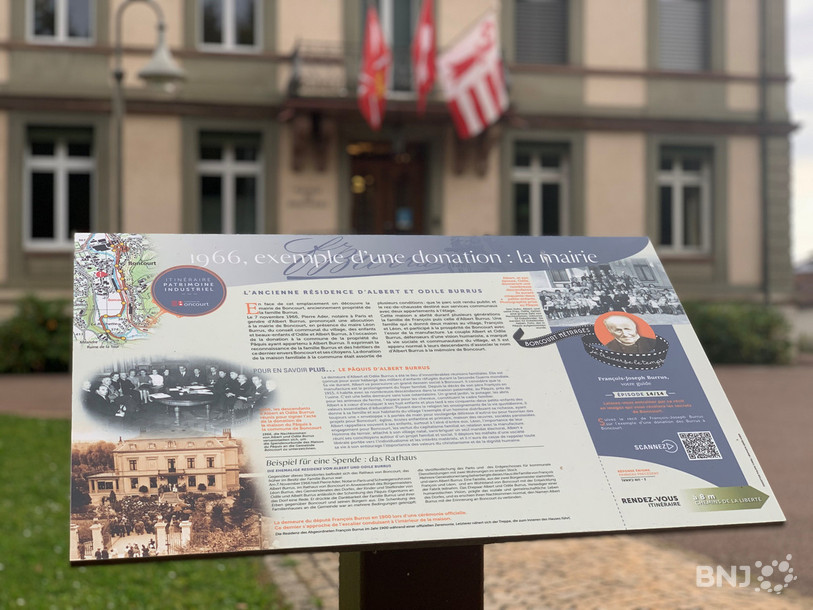 Le sentier didactique « patrimoine industriel » raconte notamment l'histoire de la mairie de Boncourt.