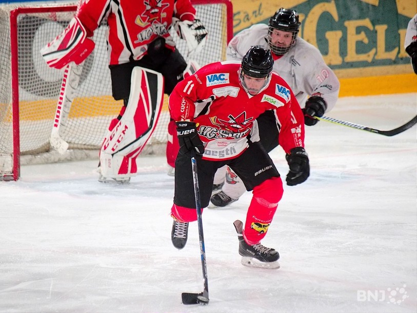 Le HC Star-Chaux-de-Fonds a désormais les play-off en ligne de mire. (photo : archives)