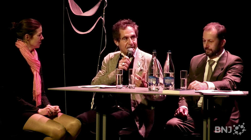 La table ronde a réuni Celine van Till, Etienne Klein et Vincent Daveau lundi soir au Passage.