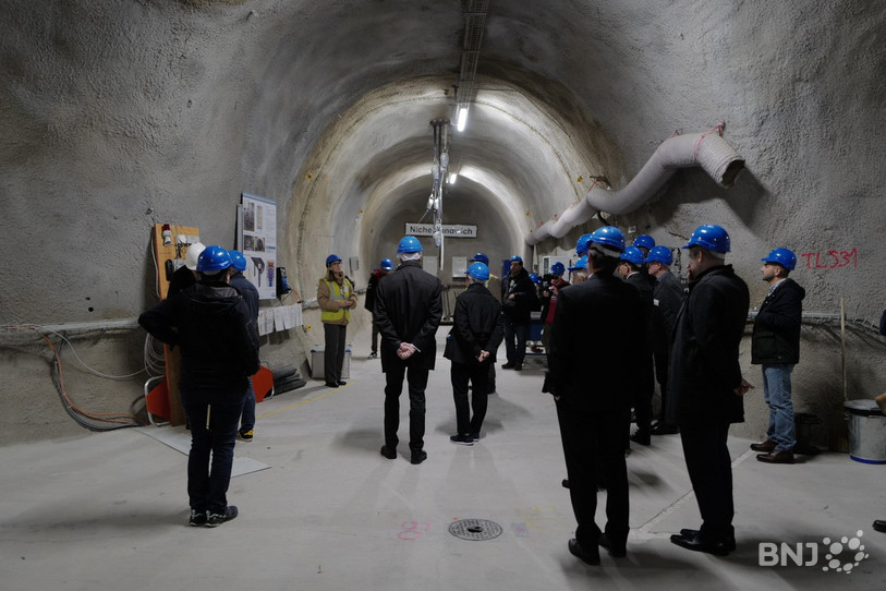 À l’occasion des 25 ans du site, en 2021, plusieurs dizaines d'officiels et scientifiques avaient visité le site. (Photo d'archives.)