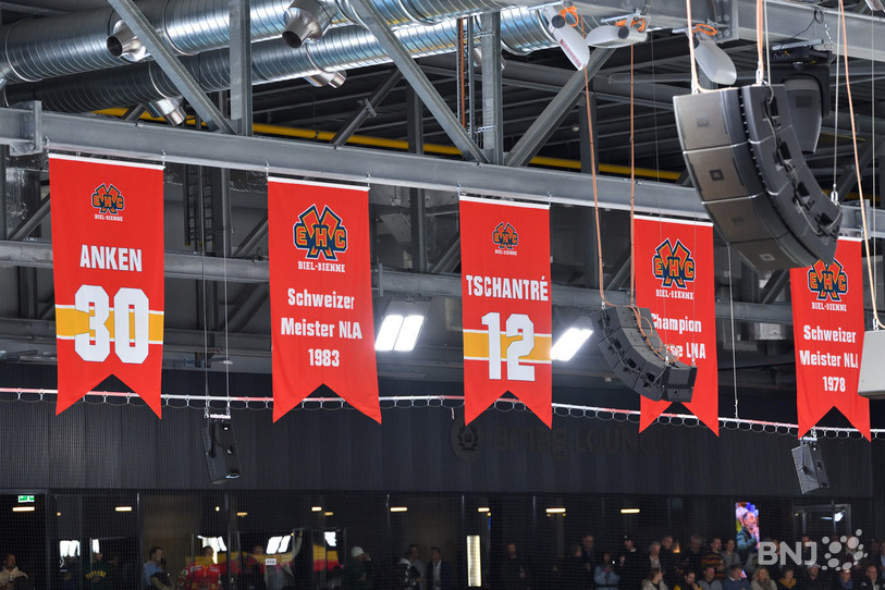 Le numéro 12 de Mathieu Tschantré est désormais retiré. Il fait partie de la légende du HC Bienne.