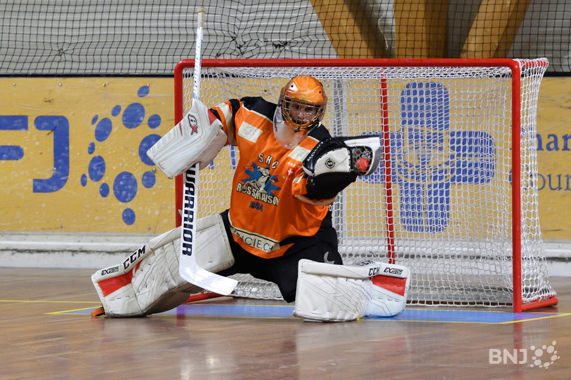 Joël Vuilleumier et le SHC Rossemaison continue de gagner en Ligue A (photo : archives/George Henz). 