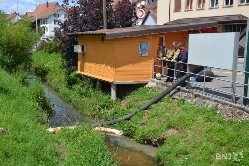 Un barrage formé sur la Vendline pour éviter que la pollution se propage