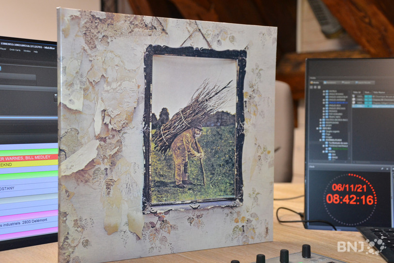 Pas de titre, pas de nom de groupe: la pochette du quatrième album de Led Zeppelin se veut originale pour un disque que l'est tout autant.