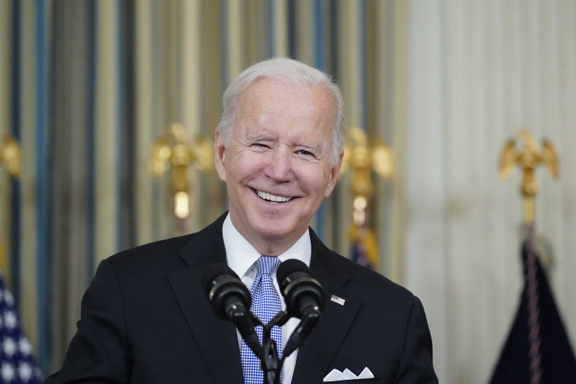 Le président américain Joe Biden avait le sourire samedi à l'issue du vote. (Photo : AP Photo/Alex Brandon).