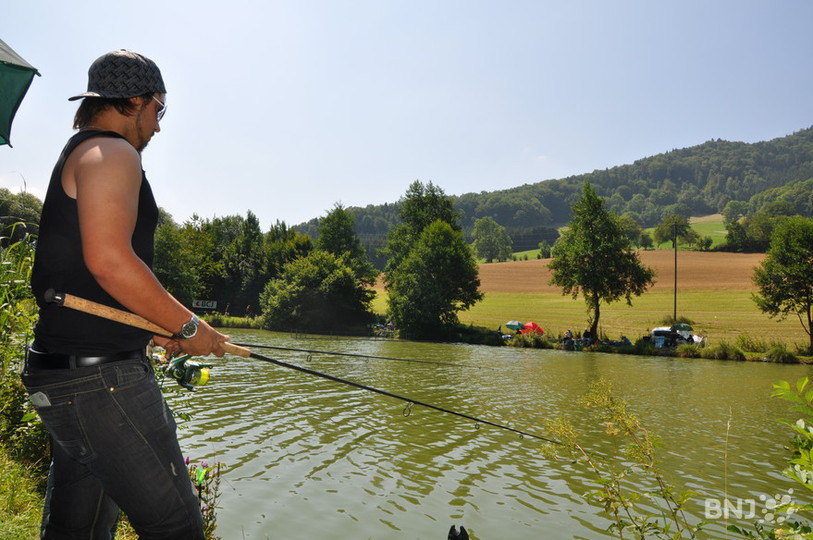 Pêcher 24 heures d'affilée: une épreuve de force... et de patience.