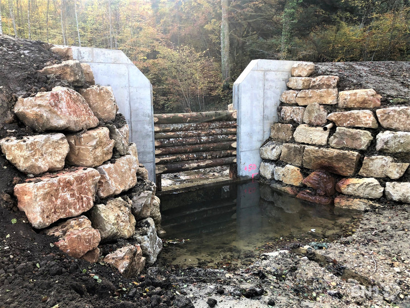 Le piège peut contenir 2'500 m3 de gravier.