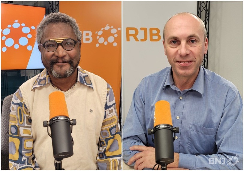 Mohamed Hamdaoui, député du Centre au Grand Conseil bernois, et Manfred Bühler, président de l'UDC bernoise et maire de Cortébert, ont débattu sur la loi Covid-19 ce mercredi matin.