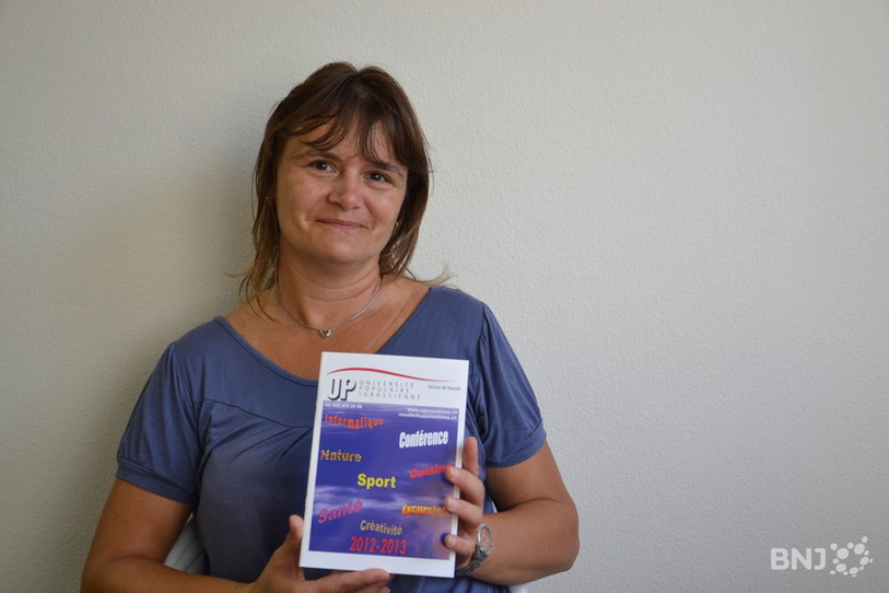 Nicole Yerli présente le programme 2012-2013 de la section prévôtoise de l'Université populaire jurassienne