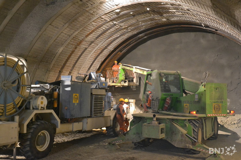 Travaux dans le tunnel de Choindez