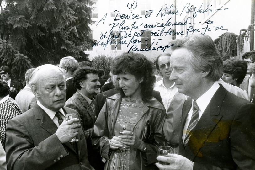 De gauche à droite: René Lévesque, premier ministre du Québec, Denise et Roland Béguelin. Porrentruy, juillet 1983 (Image : République et Canton du Jura)