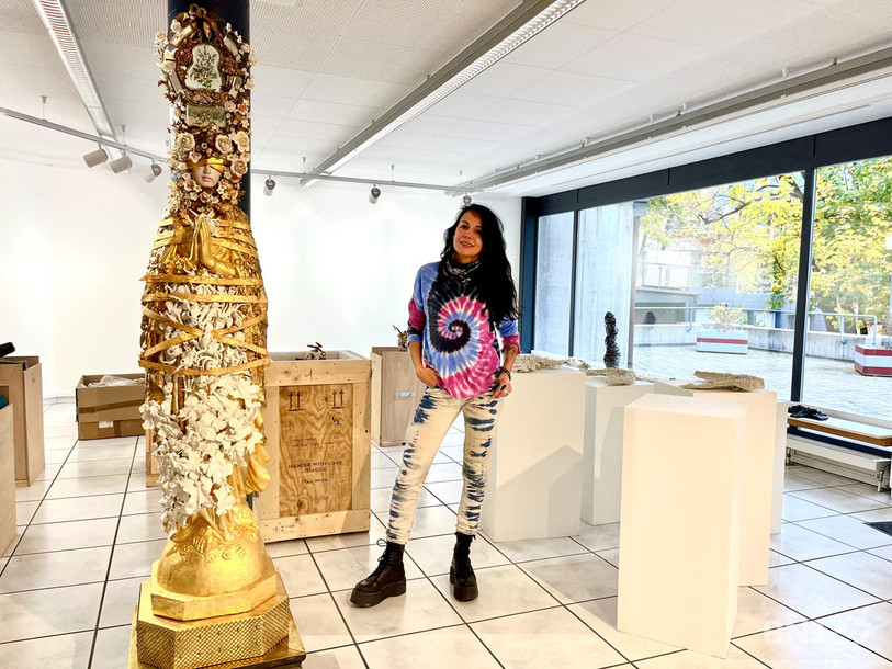Catherine Wilkening était présente à Delémont ce samedi pour le vernissage de son exposition.