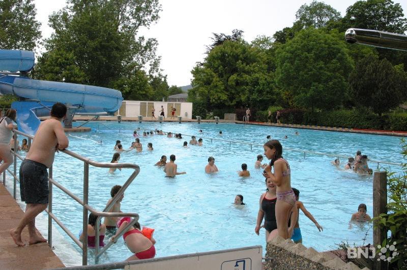La piscine des Mélèzes